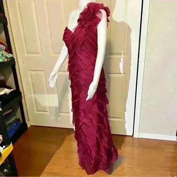 Vintage Tadashi Shoji Collection Womens Ruffle Evening Dress Gown 100% Silk 10 - Picture 4 of 14